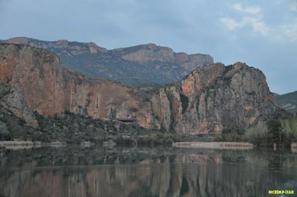 ROCA DELS BOUS IS A SMALL ROCK SHELTER LOCATED AT CINGLE DE LA CASCALDA