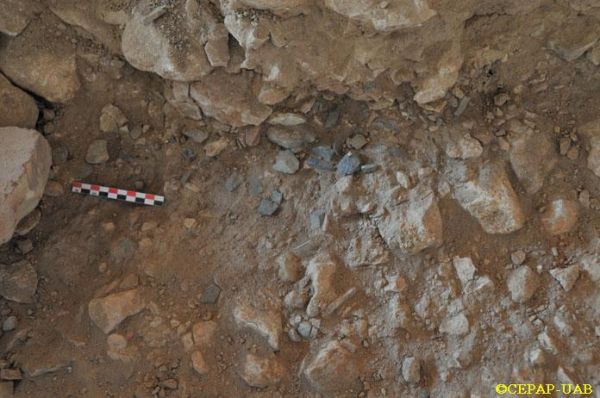 ACCUMULATION OF DEBRIS FOUND IN SITU -N12-