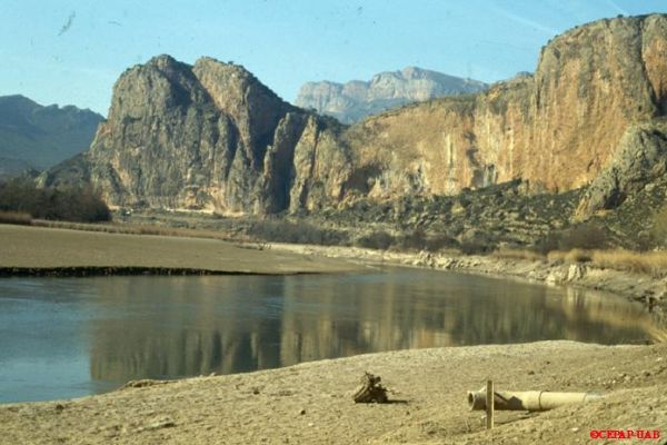 EL DARRER ÚS D'AQUEST PETIT ABRIC VA SER COM TANCAT PEL RAMAT