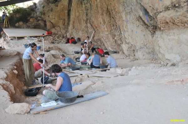 ABANS D'AIXECAR LES PECES ES PREN L'ORIENTACIÓ I PENDENT DE TOTS ELS OBJECTES